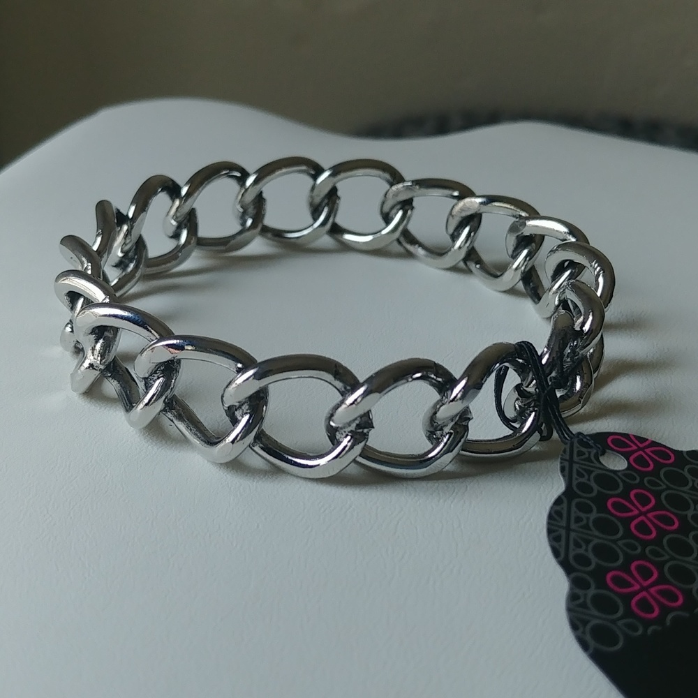 Paparazzi CHAINge of scene silver bracelet